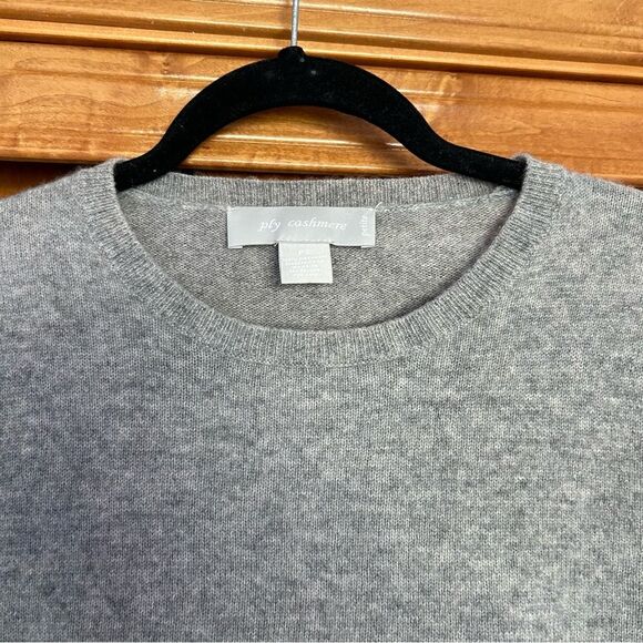 Ply Cashmere Grey Crewneck Sweater Size Small Petite Minimal Classic Casual - Picture 4 of 6